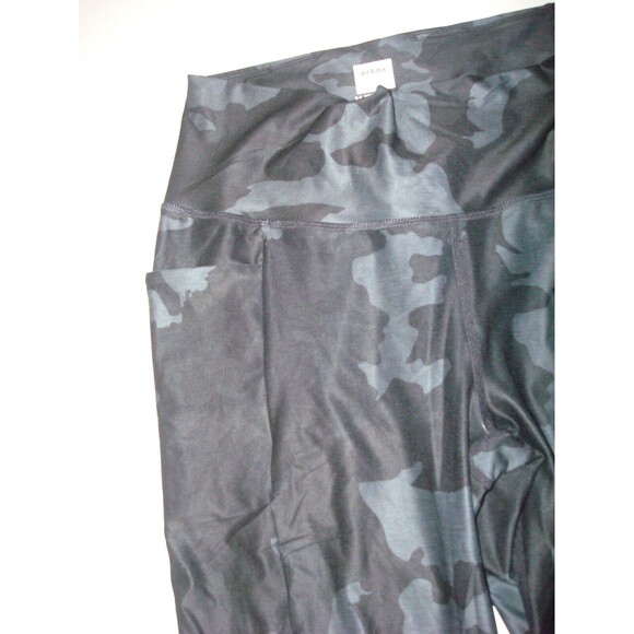 New NWT Womens Prana Pants Layna Joggers M Black Gray Camo HIgh Rise Waist Silky - Picture 4 of 8